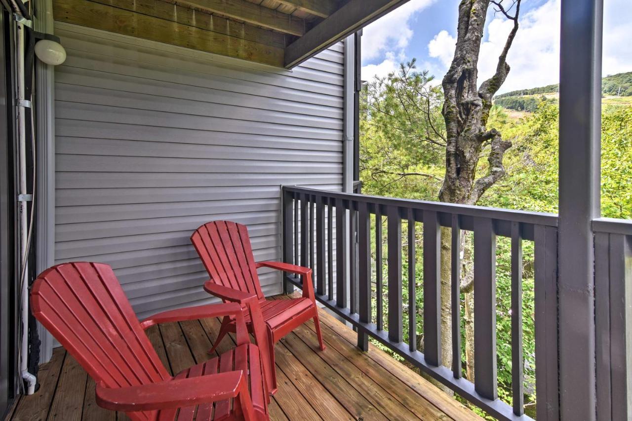 Beech Mountain Condo With Balcony, Walk To Resort! Εξωτερικό φωτογραφία