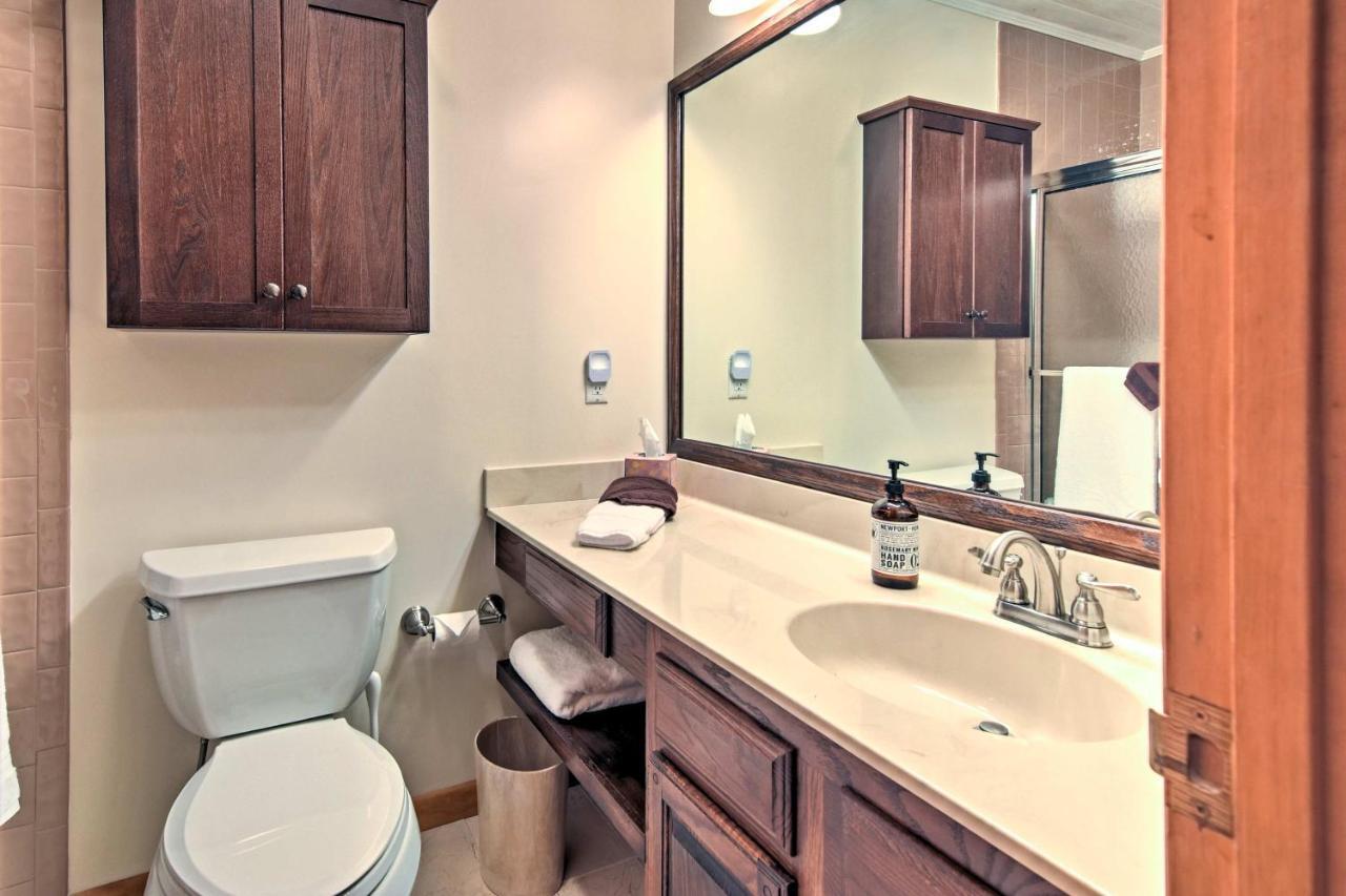 Beech Mountain Condo With Balcony, Walk To Resort! Εξωτερικό φωτογραφία